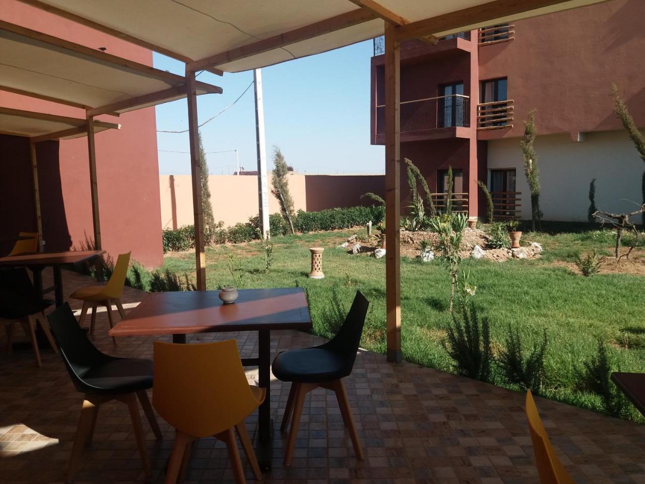 Green Cactus Hotel Benguerir Exterior foto